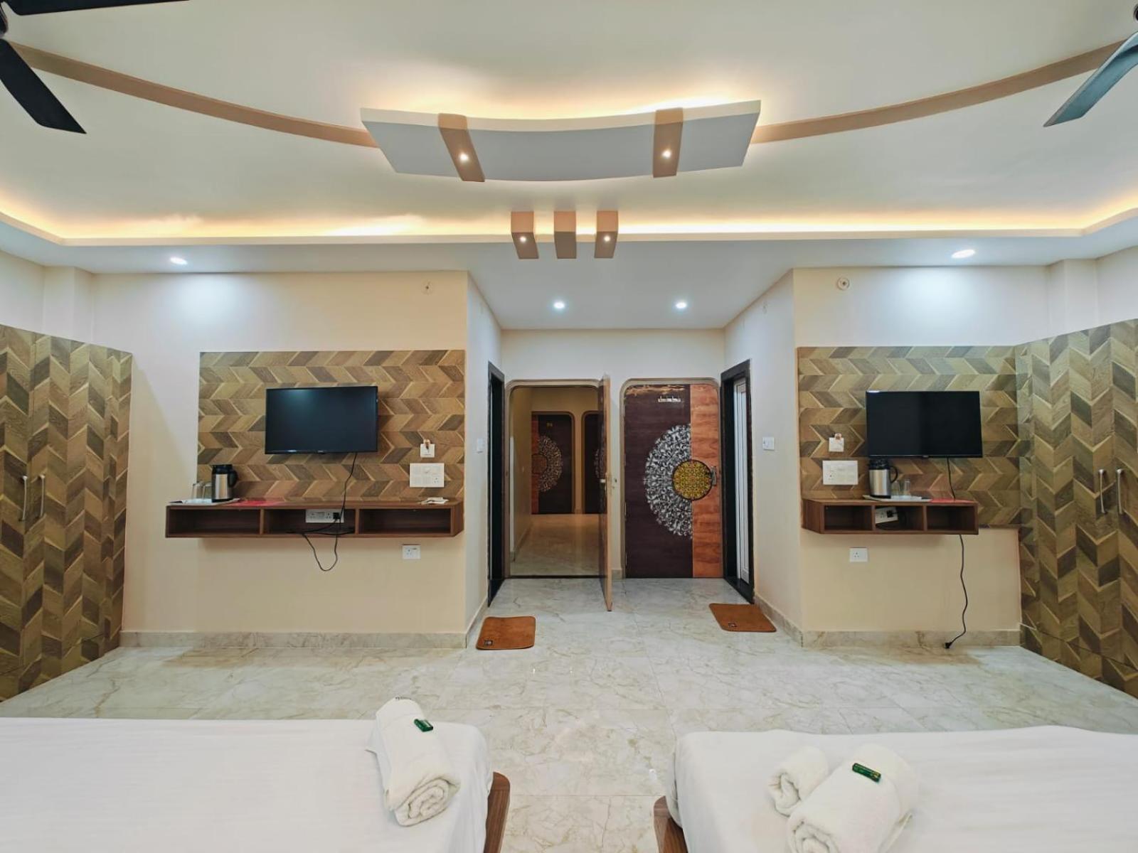 The Pushpraj Hotel Varanasi